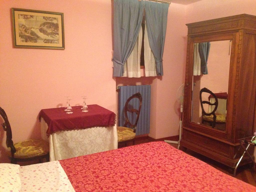 Castello D'Abruzzo Hotel Ripa Teatina Habitación foto